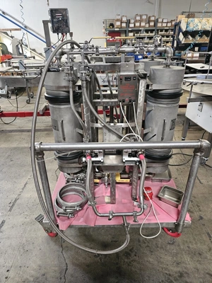 USED 1900 ACCUTEK/CHADAM 2 HEAD GRAVITY FILLER