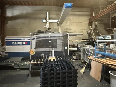 2001 VAN DORN 1760CC17000 Injection Molding Horizontal/Vertical | Machinery Network (2)