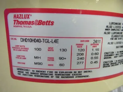Thomas & Betts DH010H040-TGL-L4E Hazlux 3 Lighting Assembly New NIB