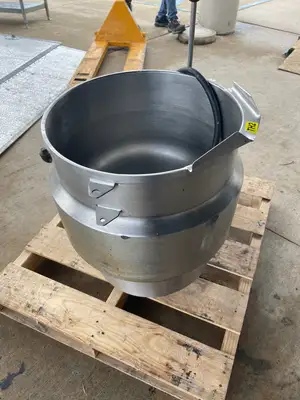 Used Vulcan Used 2021 Vulcan K12ETT 12 Gallon Tilting Electric Steam Jacketed Kettle 480V 3PH - TH2 Cooking Kettles Illinois US | Falcon Restaurant Supply #1374930