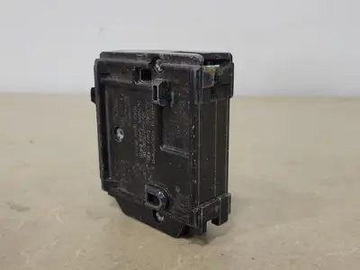USED SCHNEIDER ELECTRIC CHOM120
