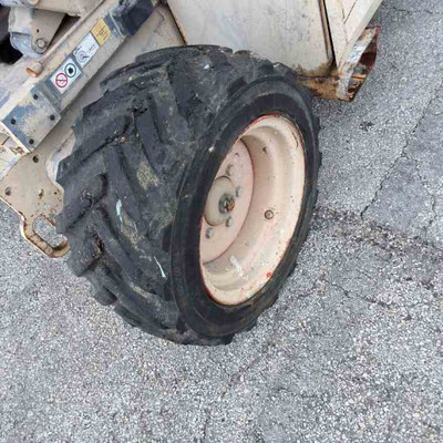 USED 2014 Skyjack SJ6832 RT
