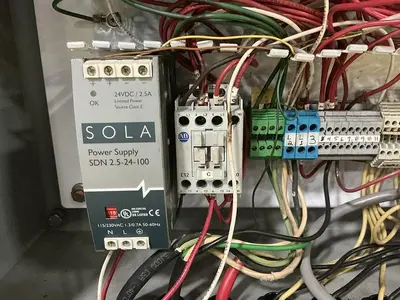 USED METAL FABRICATOR VGC-8