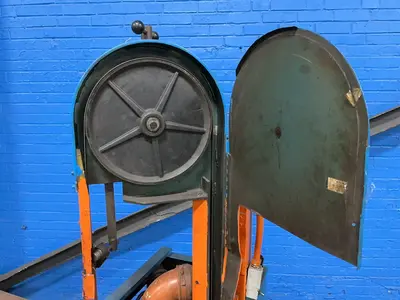 Used _UNKNOWN_ _UNKNOWN_ Vertical Band Saws Ohio US | HGR 24 #1406059