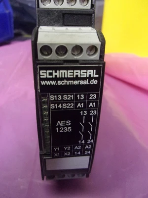 USED SCHMERSAL AES1235