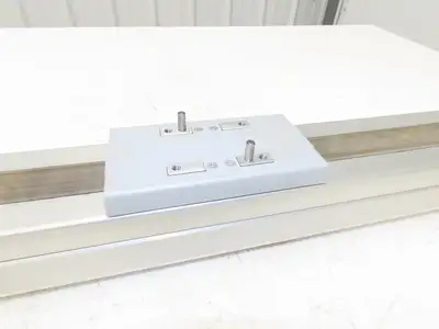 IAI Robo Cylinder Linear Screw Actuator 4mm Lead 400mm Stroke 24VDC