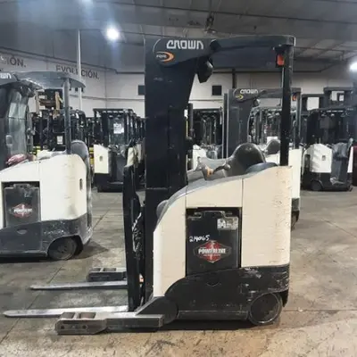 USED 2016 CROWN RR5725-45