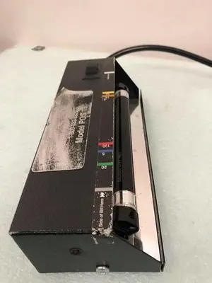 UV LIGHT POS 15  UVF461