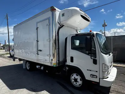 Used 2019 ISUZU NQR Reefer Trucks Florida US | Truck and Van Outlet #1509194