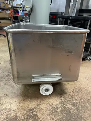 Used Falcon Restaurant Supply, Inc. Used Stainless Steel 400lb Dump Buggy Cart - SS353 Restaurant Equipment (Miscellaneous) Illinois US | Falcon Restaurant Supply #1374608