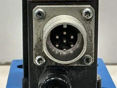 USED REXROTH 4WREE10W75-22/G24K31/A1V