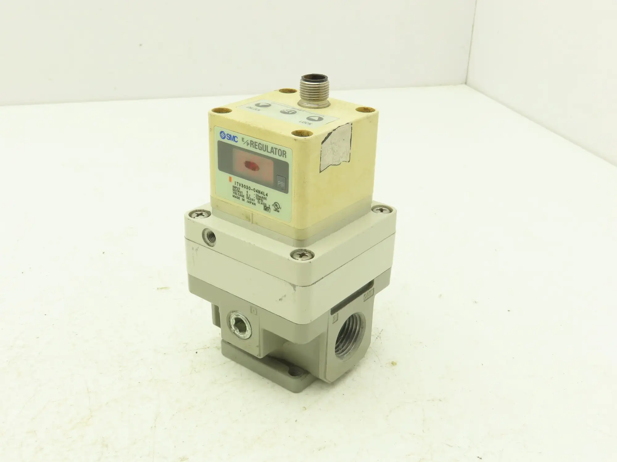SMC ITV3030-04N4L4 3000 Size Electro-Pneumatic Regulator 24VDC 1/2" NPT
