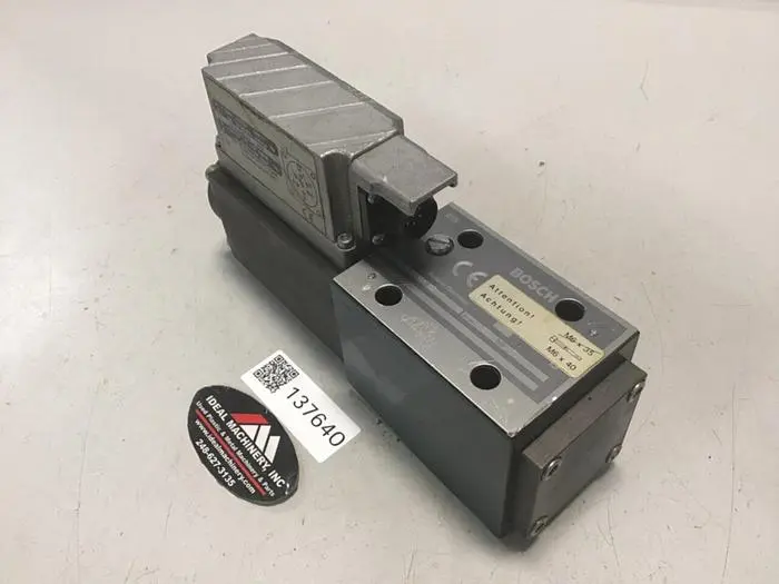 Used BOSCH 0 811 404 752 Valves/Fittings Michigan US | Ideal Machinery #574007