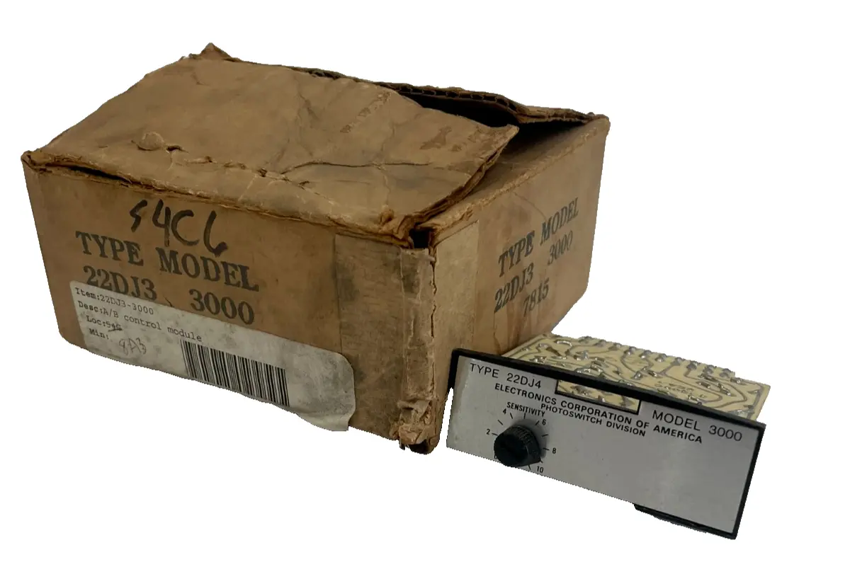 USED ALLEN BRADLEY 22DJ3-3000 PHOTOELECTRIC CARD 22DJ33000