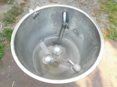 USED FLOAT TANK FLOAT TANK