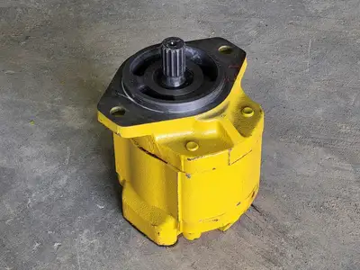 NEW KOMATSU 704-30-42140R