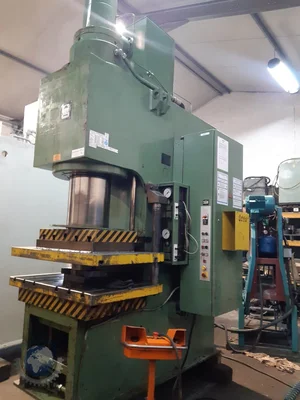 Used 1987 ZEULENDORA PYE 250 S/1 M Hydraulic Presses | F.M.T. Group s.r.o. #1252998