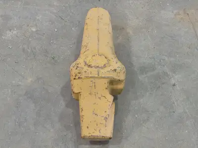 Bucket Tooth Adapter