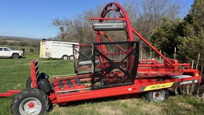 USED 2024 Deere 5075E
