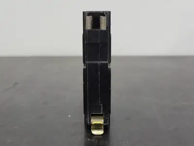 USED SQUARE D QO120