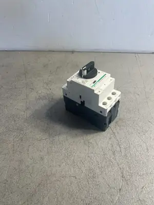USED Schneider Electric Schneider Electric TeSys GV2-P20