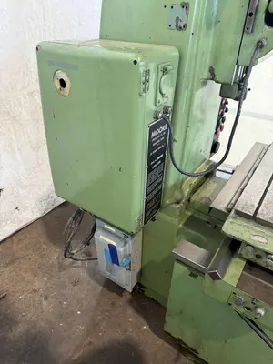 USED 1960 MOORE NO. 3