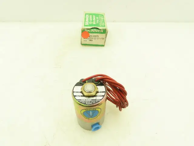 Honeywell Skinner V5L44870 Solenoid Valve 2-Way NC 75 PSI 120V Coil 1/8" NPT SS