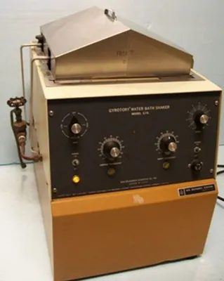 Used NEW BRUNSWICK SCIENTIFIC 3M558B Lab Water Baths Texas US | Bamko Surplus Process Equipment #938394
