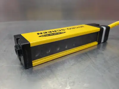BANNER MICRO-SCREEN USE424YP2 LIGHT CURTAIN EMITTER. 3E-26