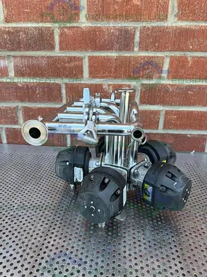 USED 5 ITT PURE FLO ADVANTAGE STAINLESS STEEL DIAPHRAGM VALVE W/ 1" SANITARY FITTING