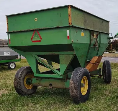 Used 1978 JOHN DEERE 350-22 Gravity Wagons Louisiana US | Proxy Equipment #1385302