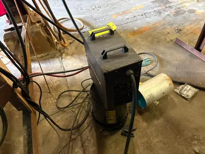 Used _UNKNOWN_ _UNKNOWN_ Battery Chargers Ohio US | Myron Bowling Auctioneers Inc #1504447