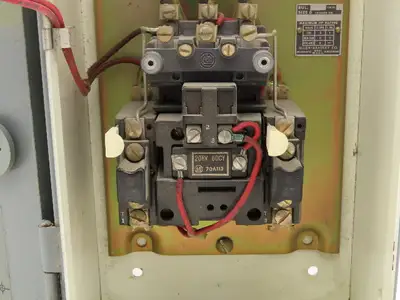 Allen Bradley 712-894664 Combination Motor Starter 5Hp 600V 3Ph 208V Coil