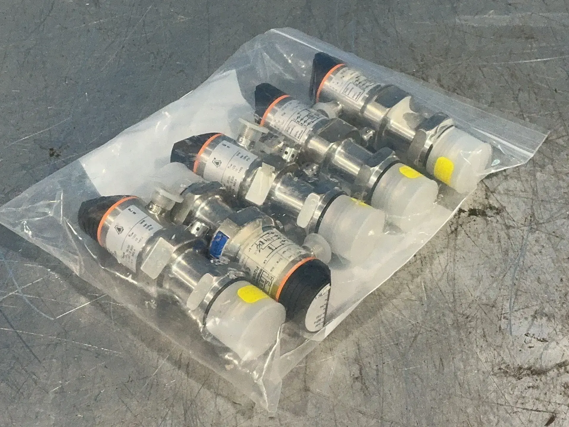 Used IFM ELECTRIC PI2093 Pressure Transmitters Ohio US | HGR 24 #1324399