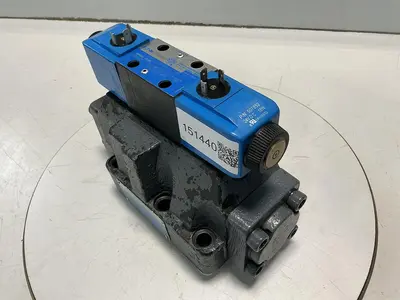 USED VICKERS DG4V-3-6C-M-U-HL7-60