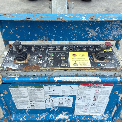 USED 2015 Genie S-65