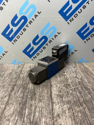 REXROTH R900950465 4WRSE 10 Q00-32/G24K0/A1V-657 Other Valves & Manifolds | ESS Industrial Equipment Sales (2)