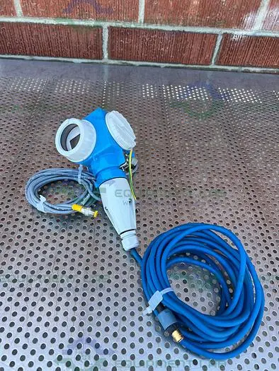 Used ENDRESS + HAUSER CPM431 MYPRO 2-WIRE PH/ORP TRANSMITTER W/ DIGITAL DISPLAY Misc Electrical & Power Parts | Equipment Lab #486421