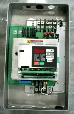 NEW RELIANCE ELECTRIC 25V4160 DRIVE 25HP GV3000/SE