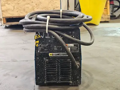 Used MILLER XMT 304 CC/CV Mig Welders British Columbia CA | Lenmark #1486871