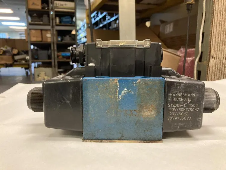 Used REXROTH 4WE10U40/CW110N 9DK25L Pump & Valve Parts Ohio US | Surplus Asset Holdings #1237692