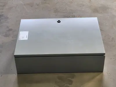 NEW HAMMOND MANUFACTURING CN4SB403