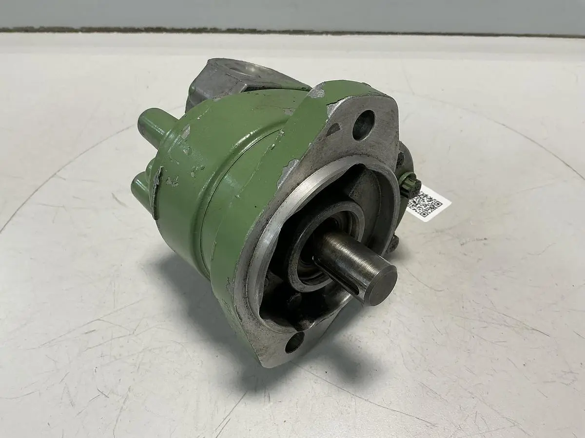 USED EATON D990610LL