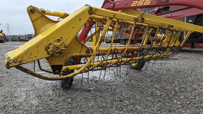 USED NEW HOLLAND ROLABAR 256