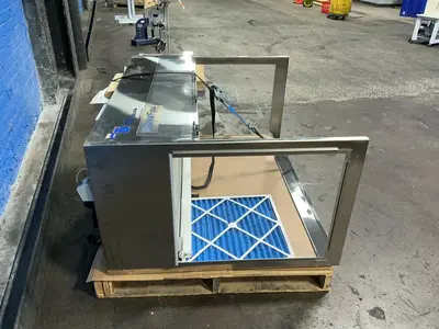 Used 2018 TERRA UNIVERSAL 168891A48SD Laminar Flow Hoods Ohio US | HGR 24 #1520822