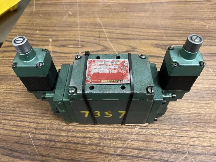 Used NUMATICS 33DSP8-001B30 Solenoid Valves | Surplus Asset Holdings #1204175