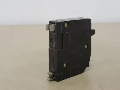 USED SQUARE D QO115