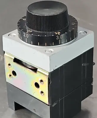 Tyco Agastat 7012SB TIming Relay - Time: .5-5 loc4B12