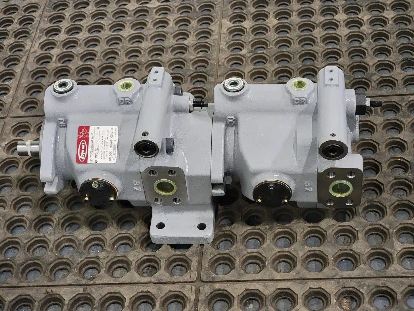USED TOYO HPP-VCC2V-LI4-I4A3A-A