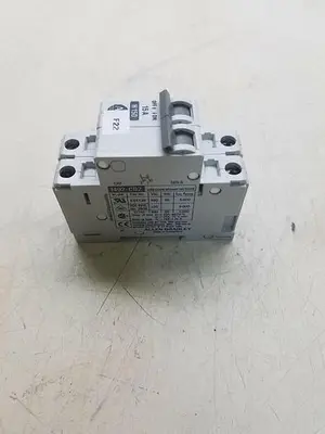 USED ALLEN-BRADLEY 1492